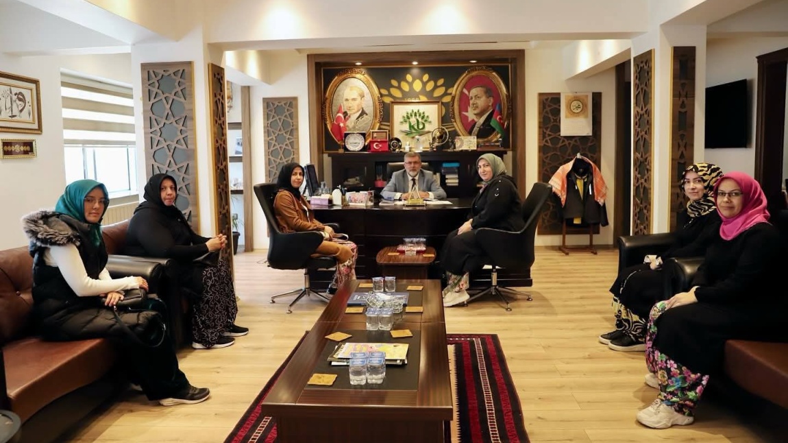 Okul Aile Birliği Yönetim Kurulumuzun, Belediye Başkanımız Sayın İsmail CANKUL'a Ziyaretleri